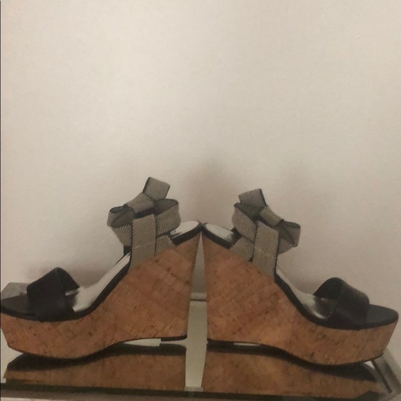 Cute Charles wedges 😊 - Picture 4 of 6